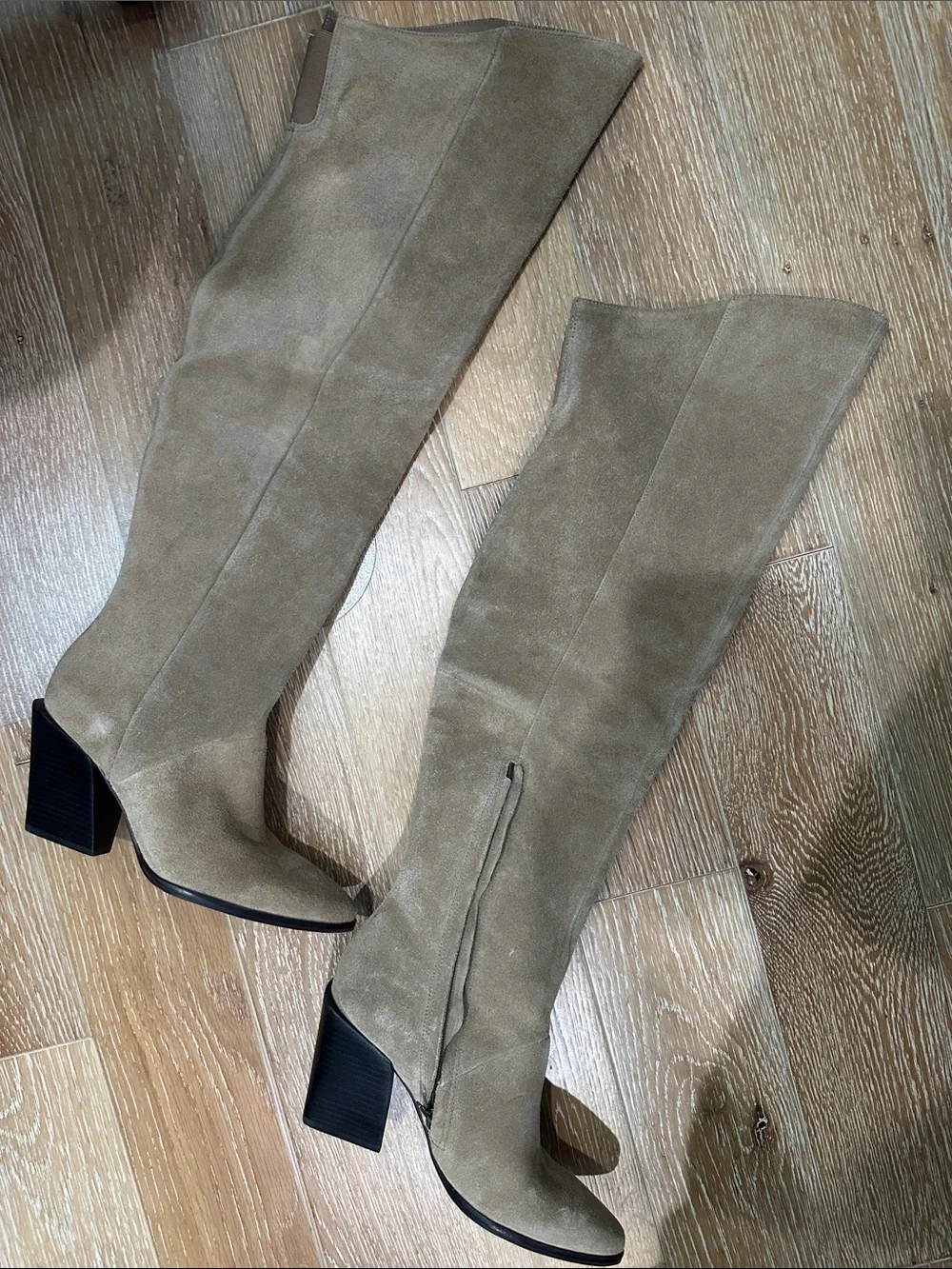 Dolce Vita Taupe Suede Over-the-Knee Block Heel Boots. Made in Brazil - Picture 8 of 9